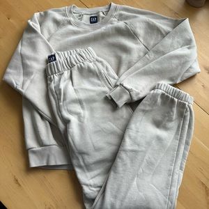 Gap Moonstone Sweatsuit Set